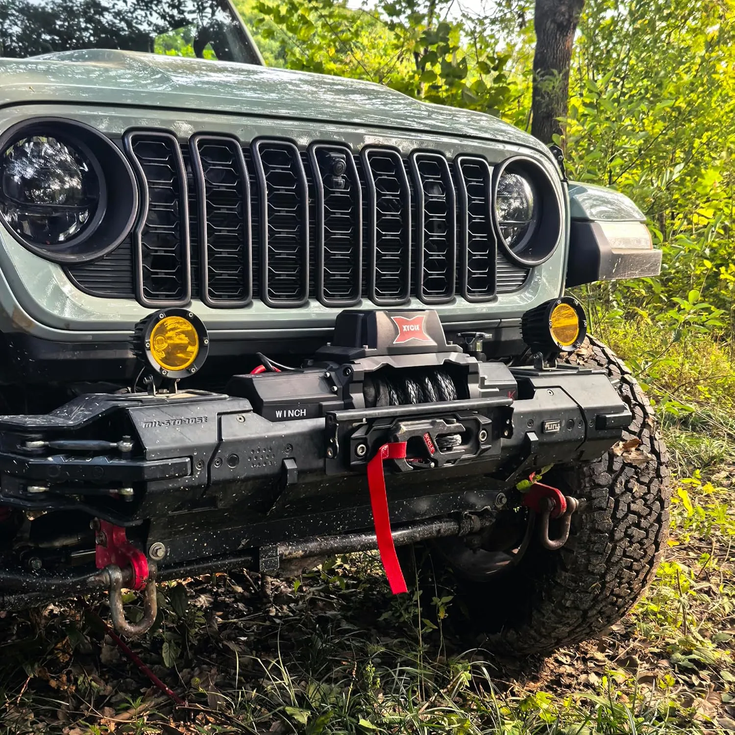 10000lbs Electric Winch 12V IP68waterproof Off-Road Vehicle Rescue winchs with2wireless Remote Controls and1/2"Synthetic Rope Suitable for Towing SUVs,Loggers,Trucks,Trailers,Jeeps,4WD(Black)
