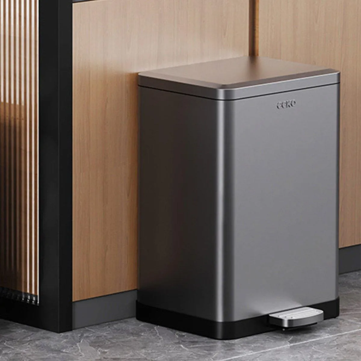 20L Rubbish Bin Foot Operated Household Trash Can with Lid Large Capacity