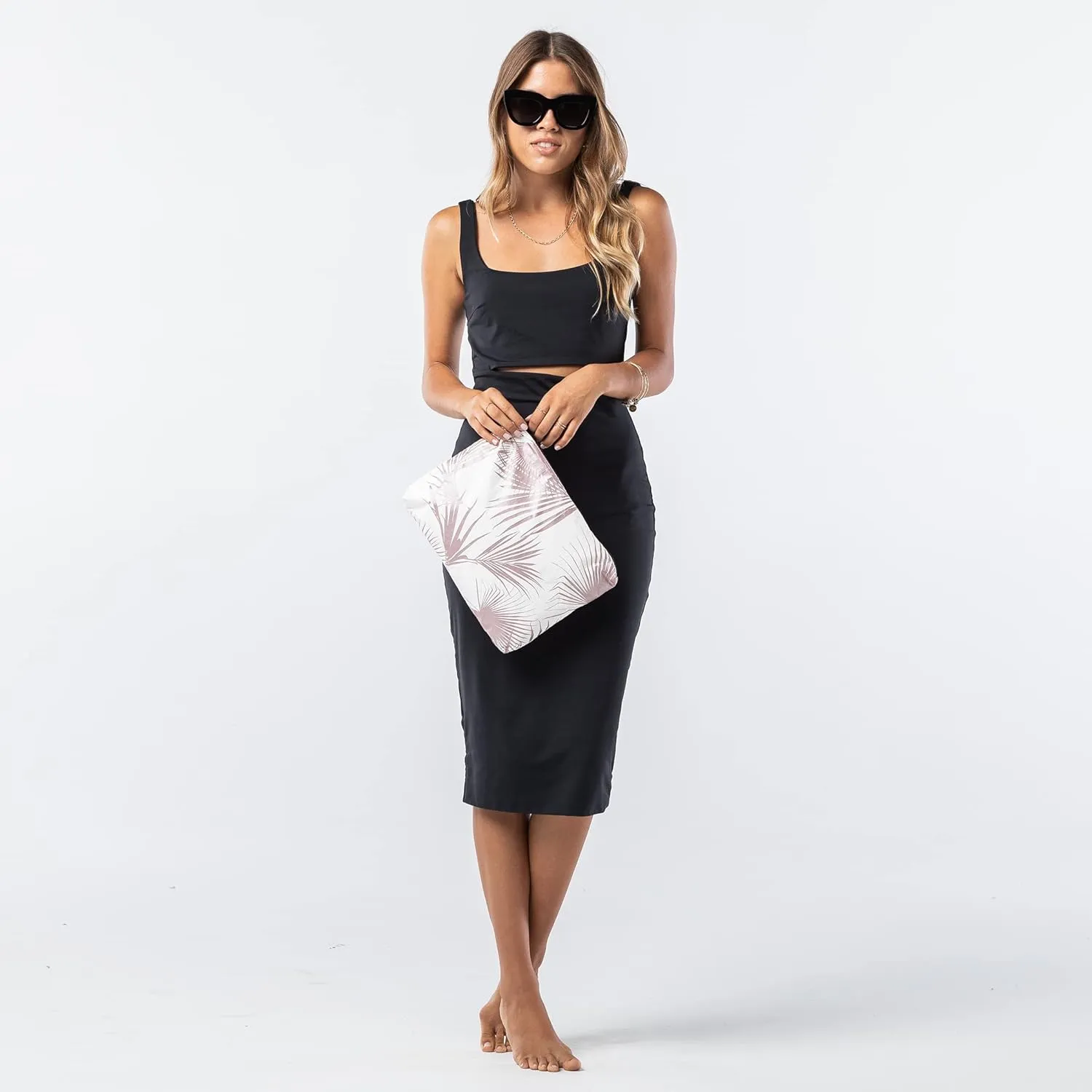 ALOHA Collection Mid Pouch, Lightweight, Packable, & Splash-Proof Pouch for Travel, Makeup, Toiletries, Organization, Gym, Pool & Beach. Easy to Clean Material. (11" x 8.5")