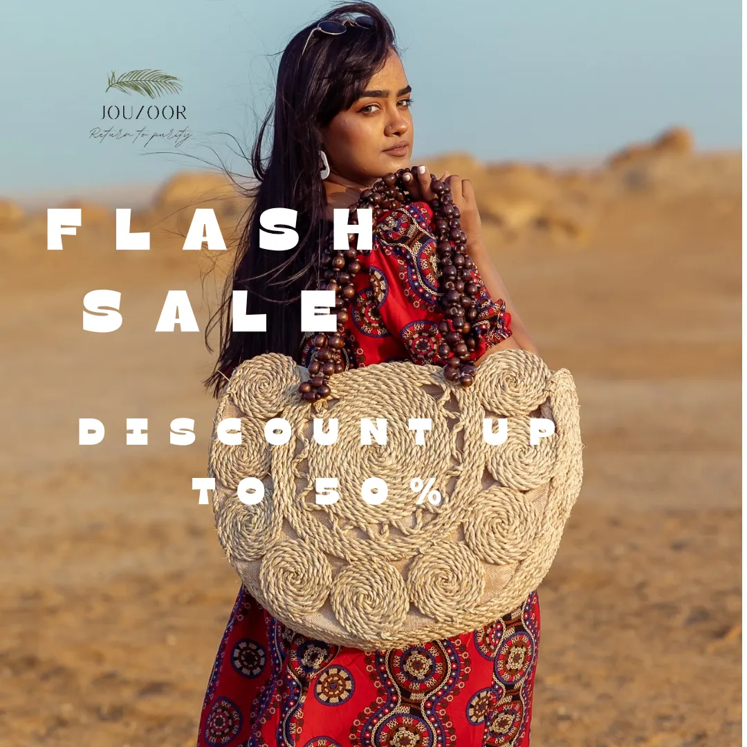 Beads strap wicker bag