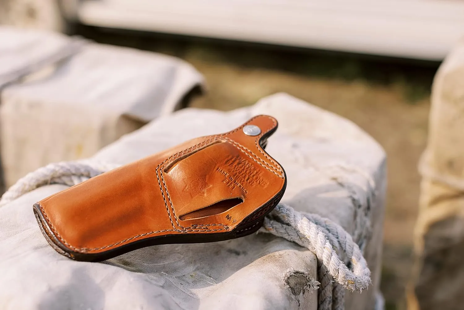 BIANCHI 111 Cyclone Belt Holster, Tan