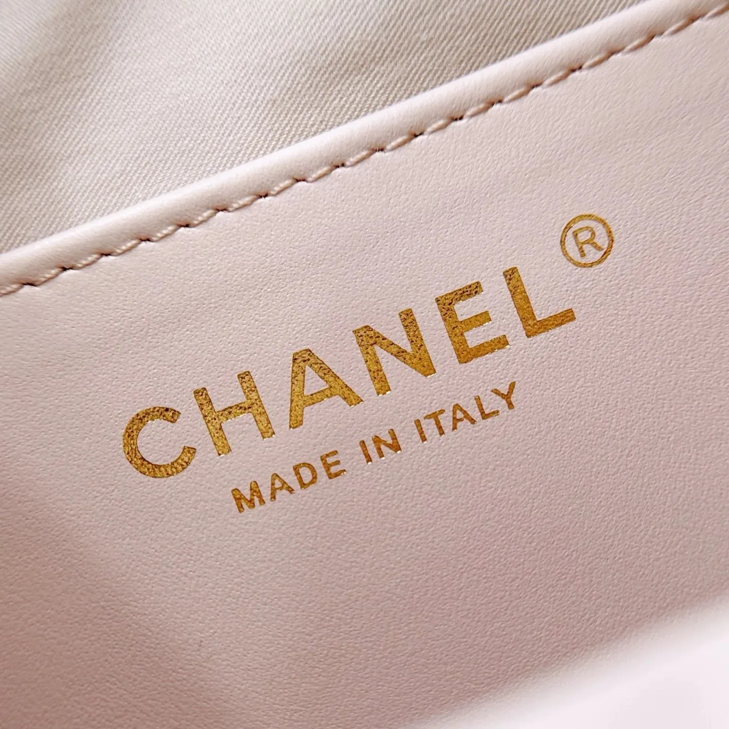 Chanel 25C Medium Hobo Travel Bag