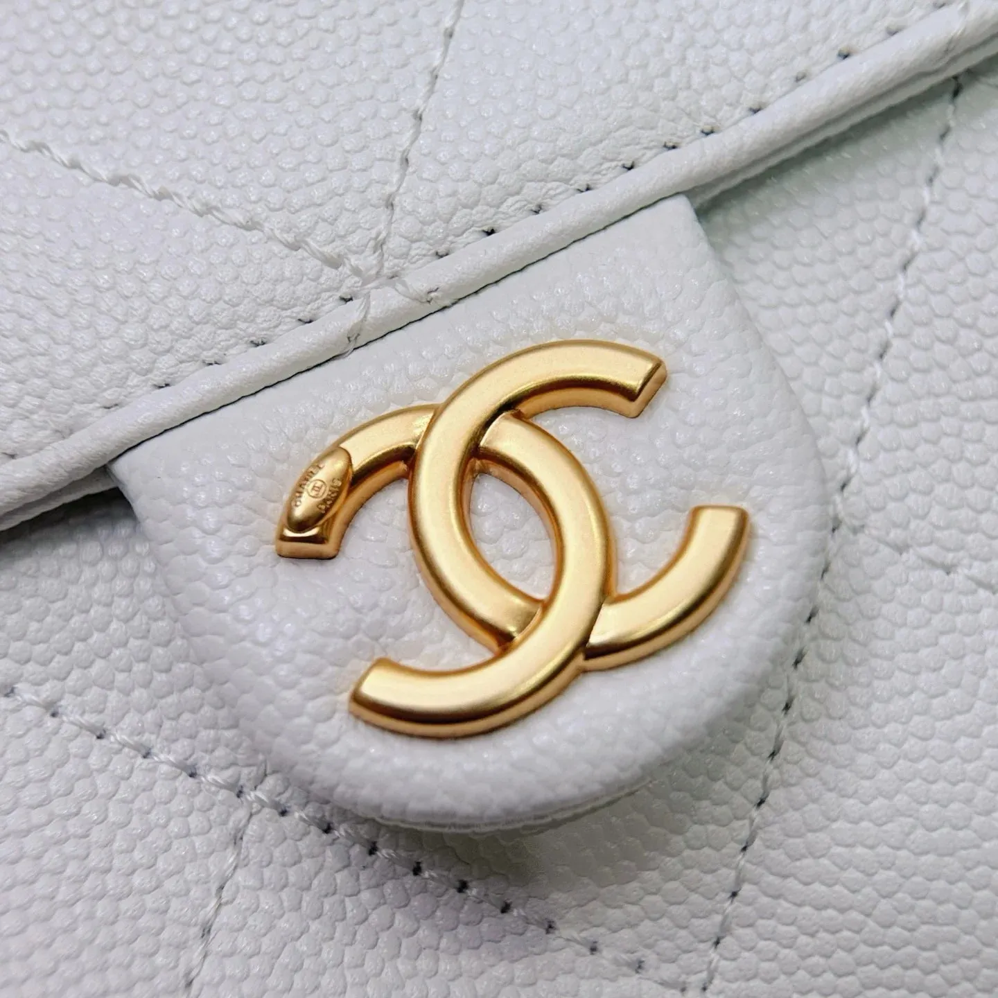 Chanel 25C Medium Hobo Travel Bag