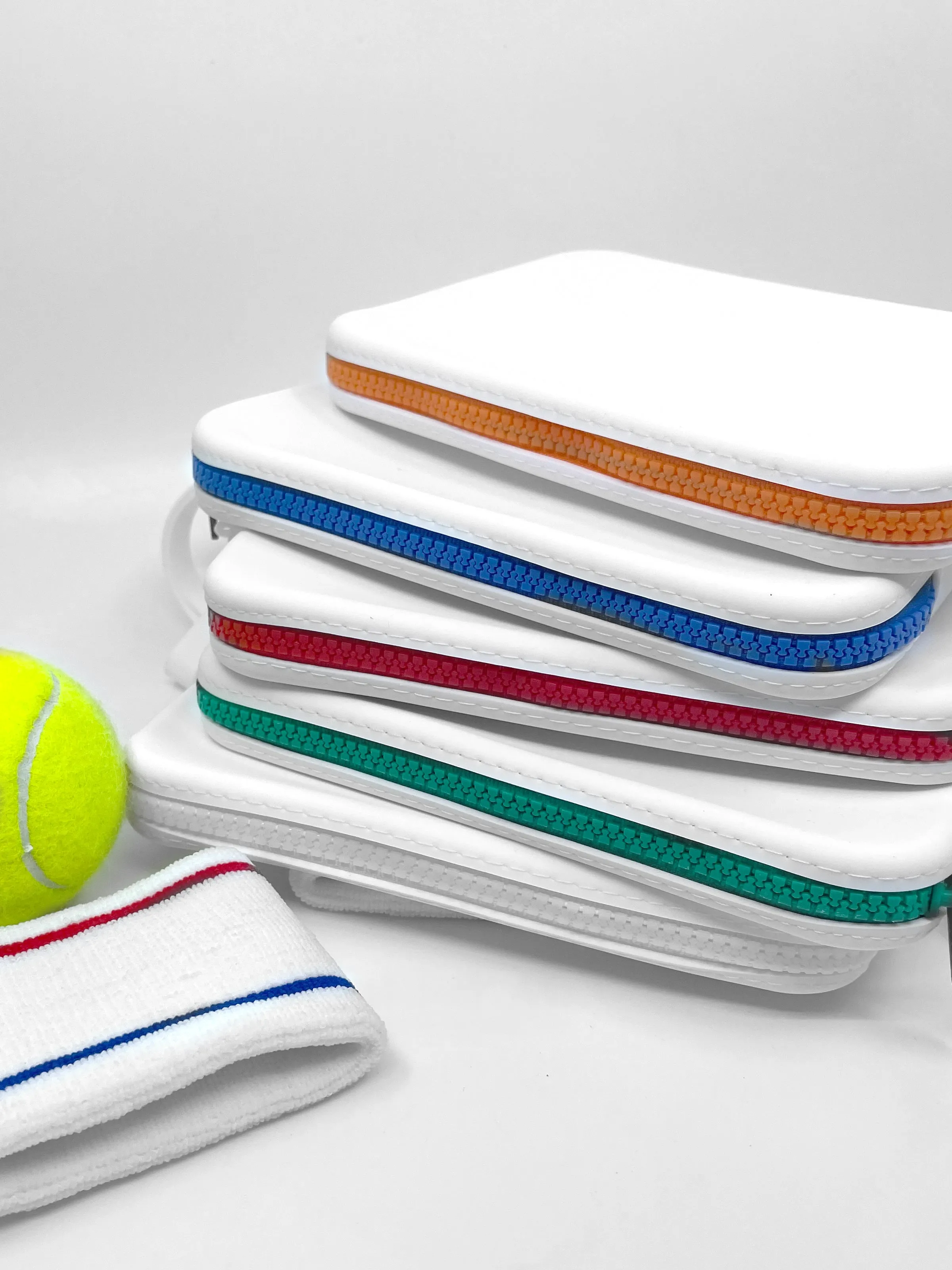 Clutch - White with Red Zip