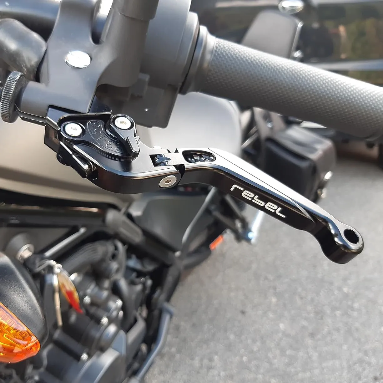 Foldable Retractable Brake Lever Clutch Lever for MV Agusta Superveloce 800 2023-2024, CNC Aluminum Alloy Made (Gray)