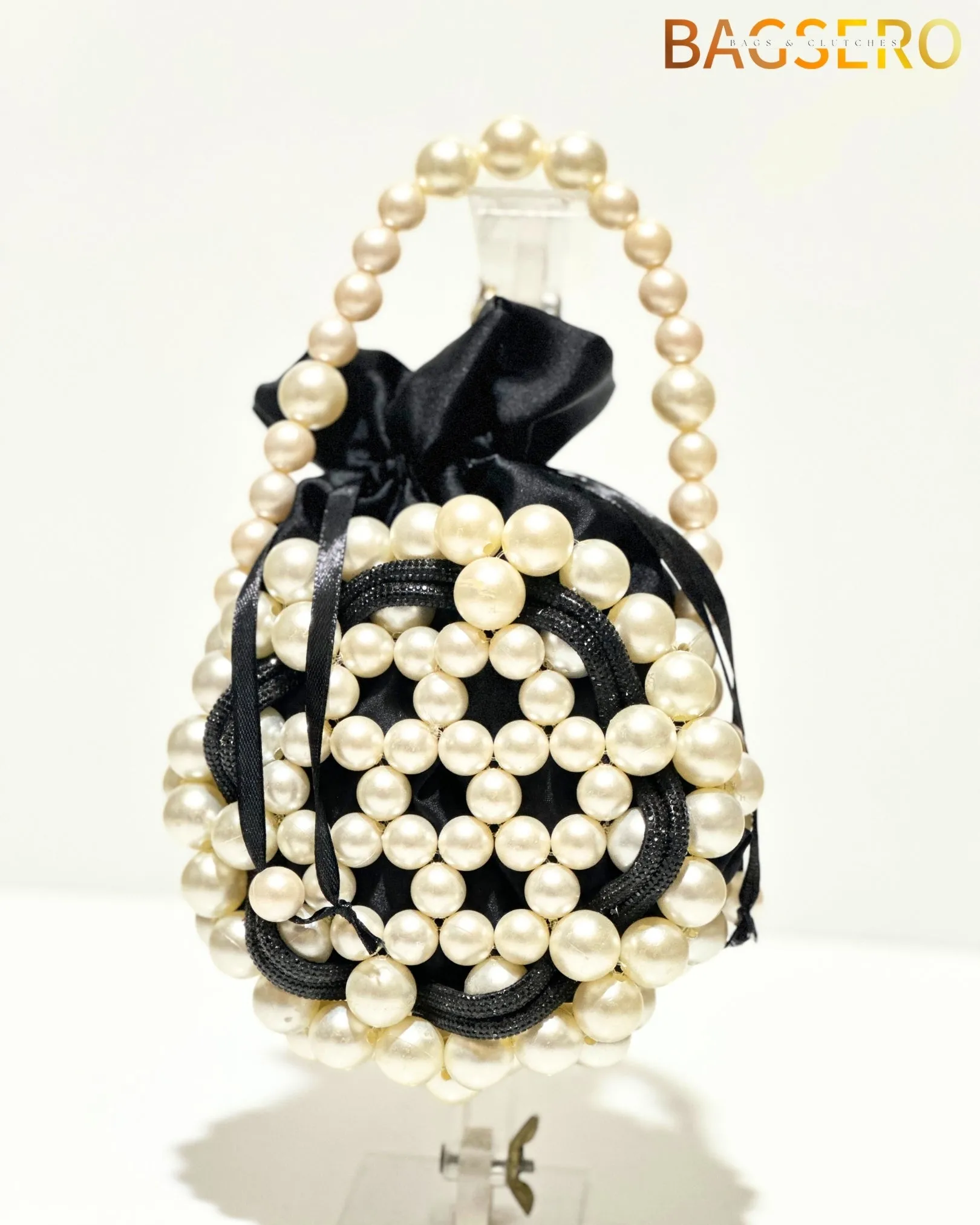 Glamour Pearl Clutch