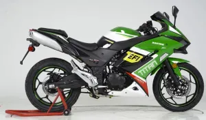 HHH Vitacci Titan 250 EFI Street Motorcycle 6 Speed Sport Bike Oversized Front and Rear Brakes and Custom Alloy 17 inch Wheels - Color Green