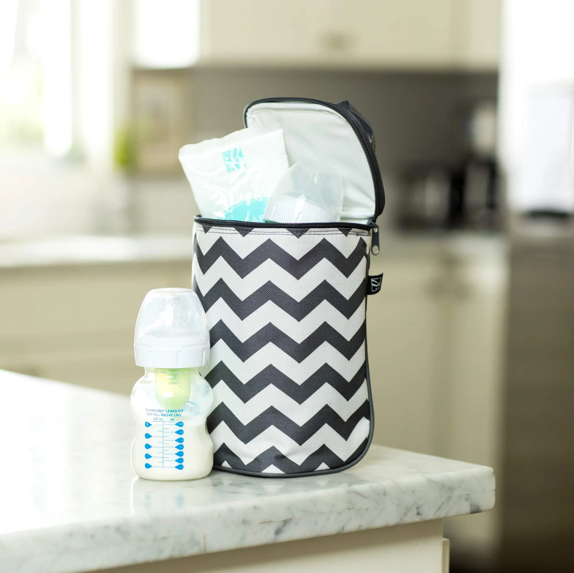 J.L Childress Tall Twocool, Breastmilk Cooler, Baby Bottle & Baby Food Bag, Insulated & Leak Proof, Ice Pack Included, Fits 2-4 Bottles
