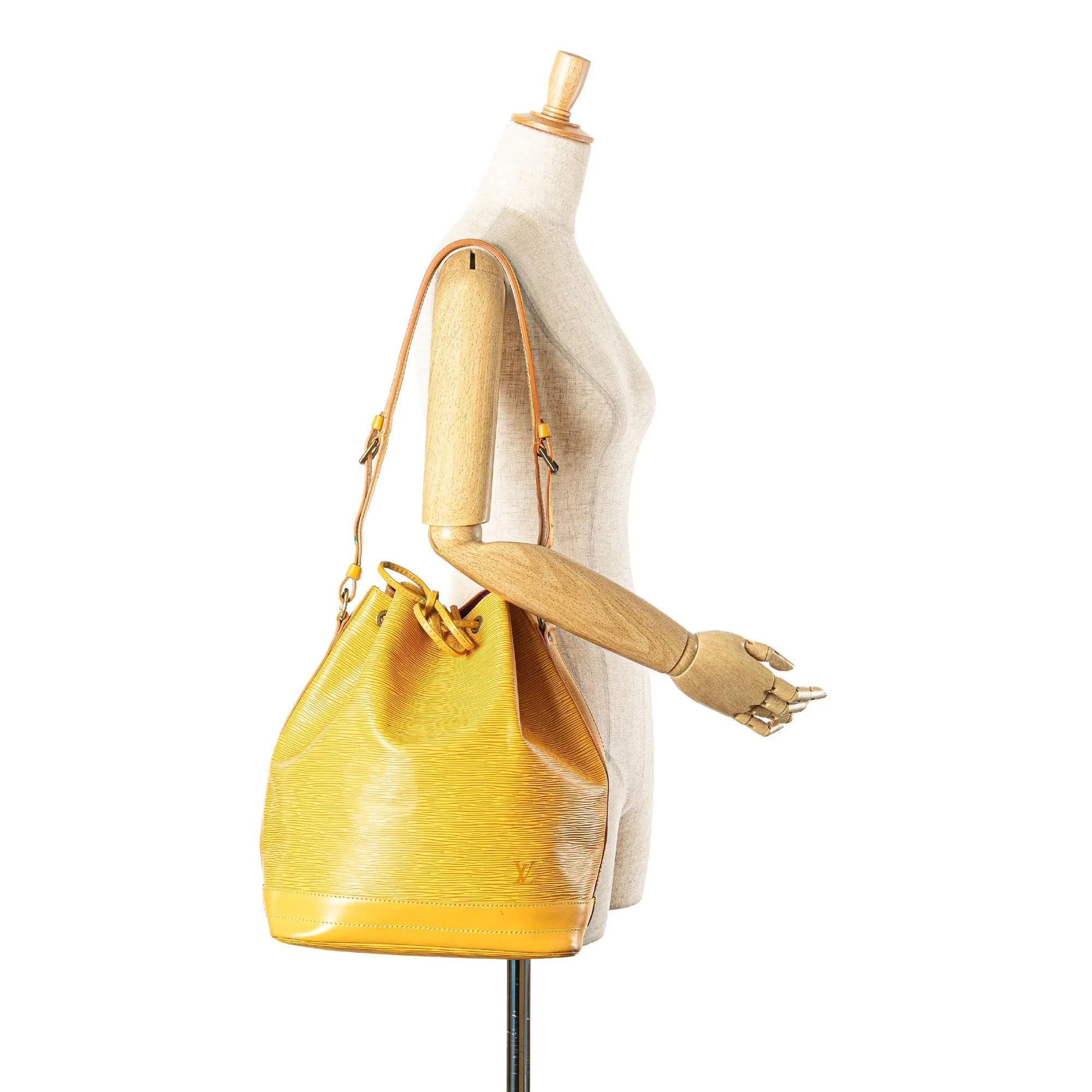 Louis Vuitton Epi Noe GM