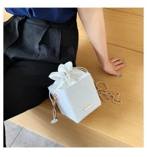 New Trendy One-Shoulder Messenger Bag Fashion Chain Bag