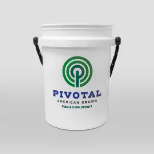 Pivotal 5 gal. Bucket w/Handle for Pouring