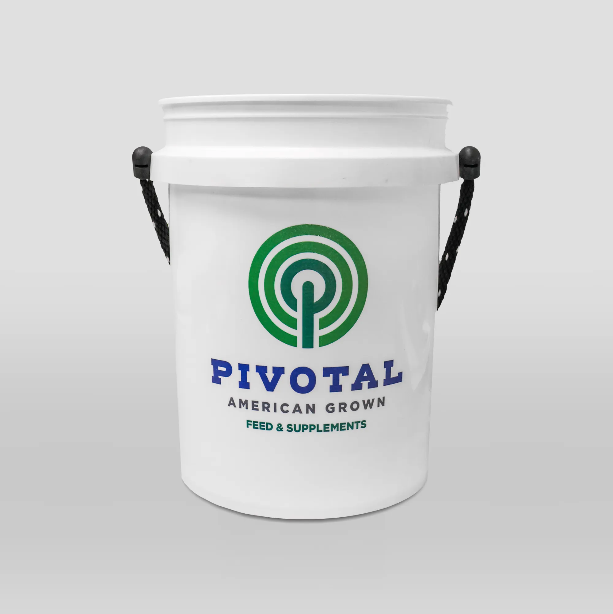 Pivotal 5 gal. Bucket w/Handle for Pouring
