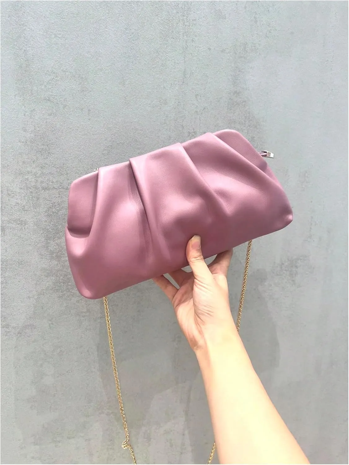 QWINEE Women's PU Leather Shoulder Clutch Purse Evening Clutch Bag Purse Small Crossbody Bag with Chain Strap