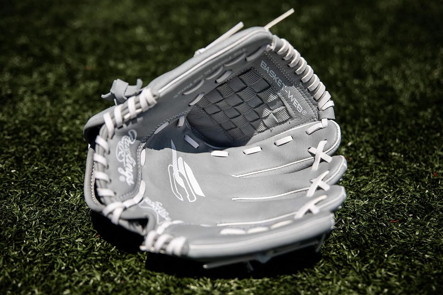 Rawlings Sure Catch Youth Softball Glove | Sizes 10" - 12.5" | Multiple Styles