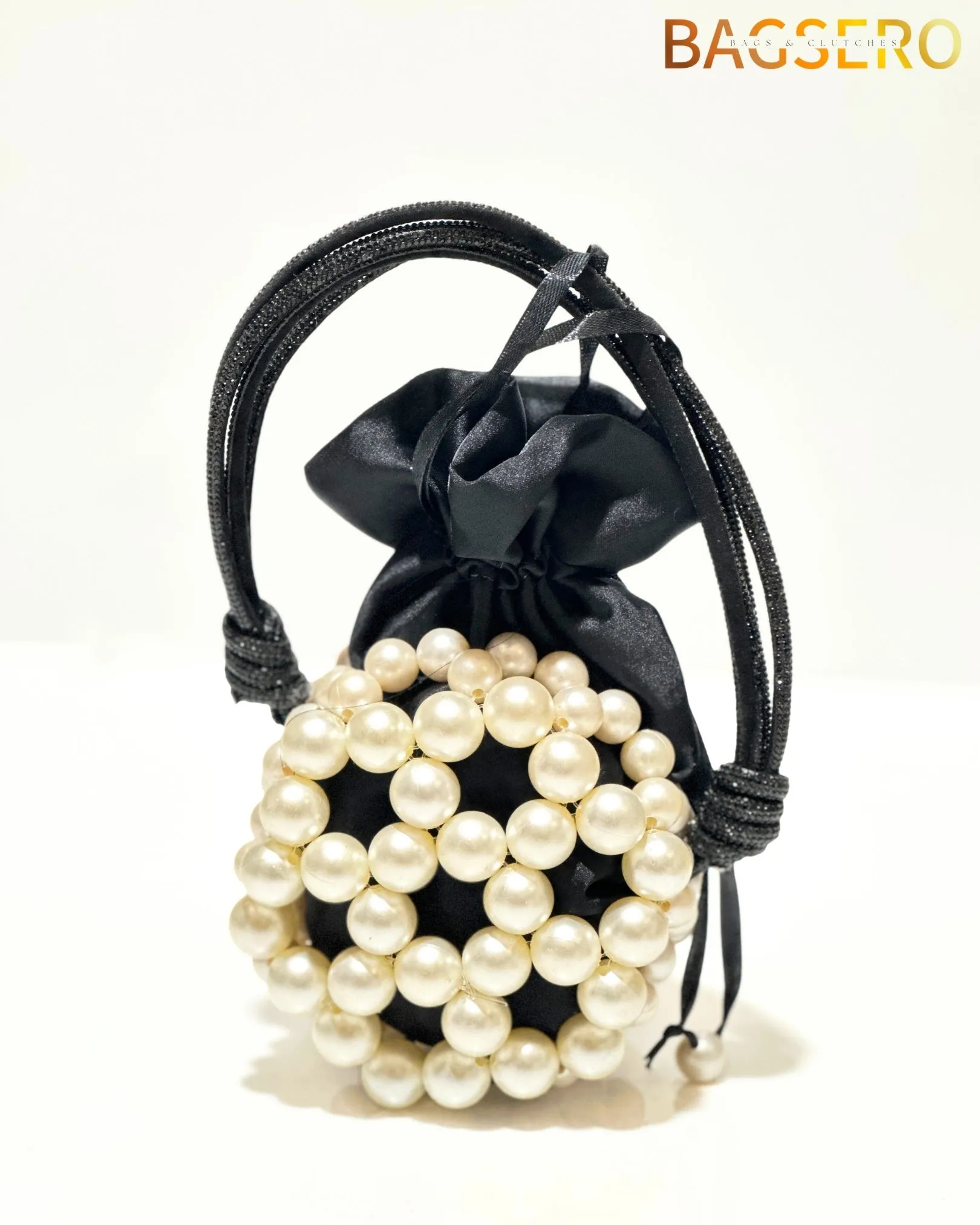 Sophisticated Pearl Clutch