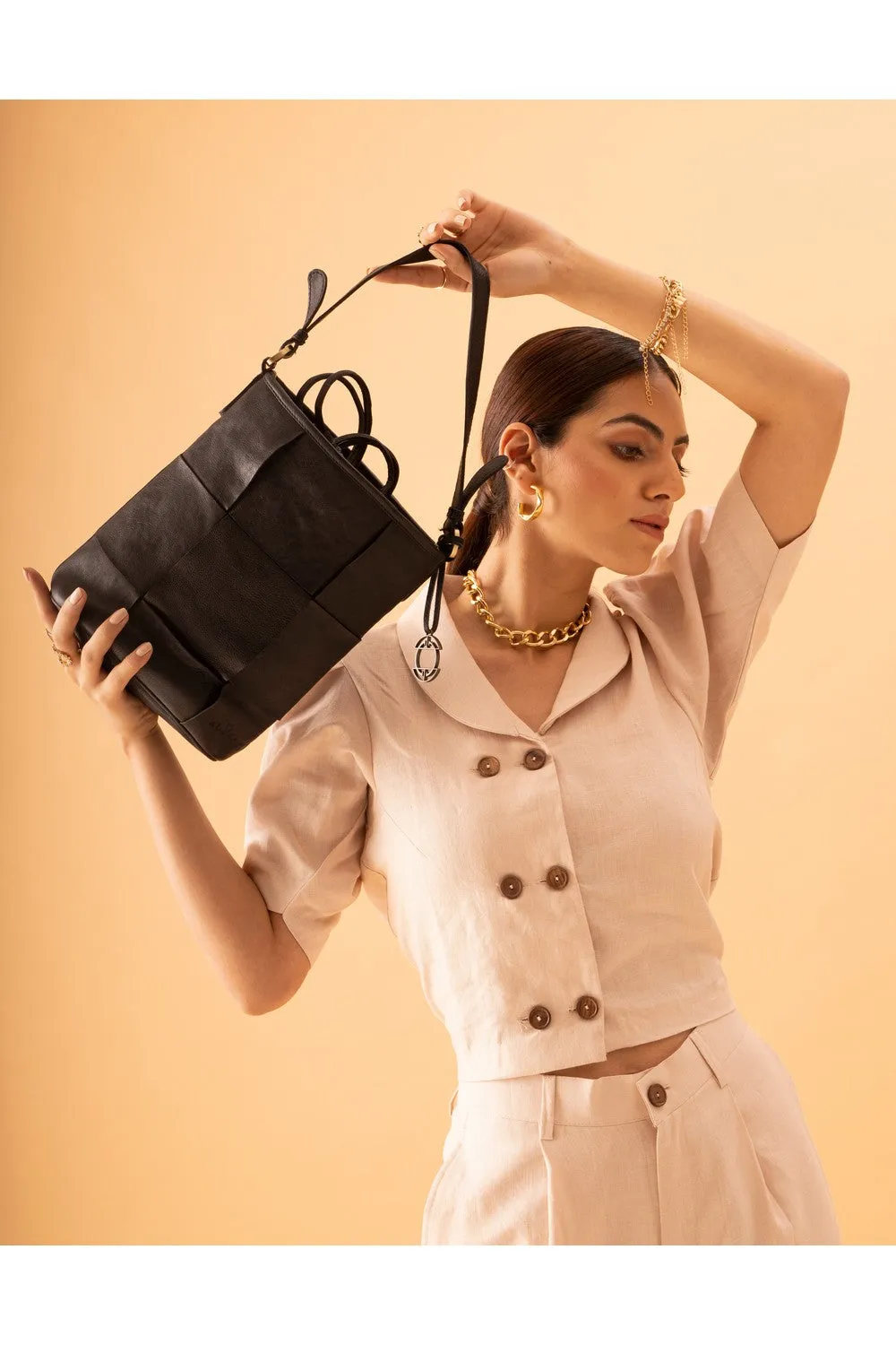 Versailles Woven Bucket Bag