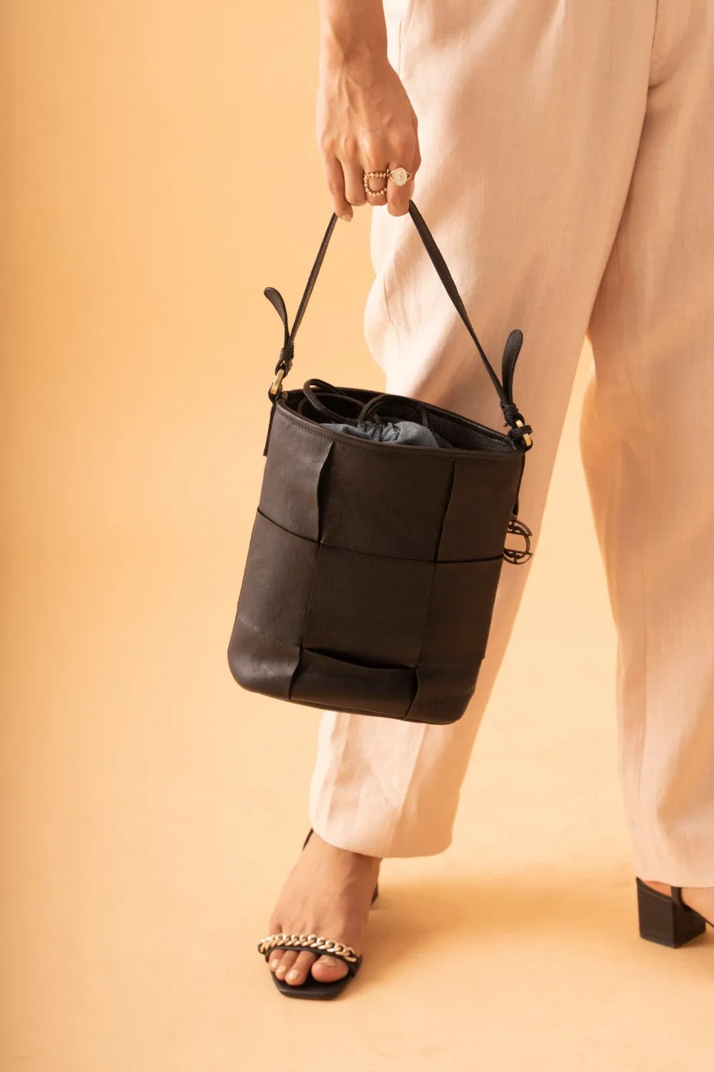 Versailles Woven Bucket Bag