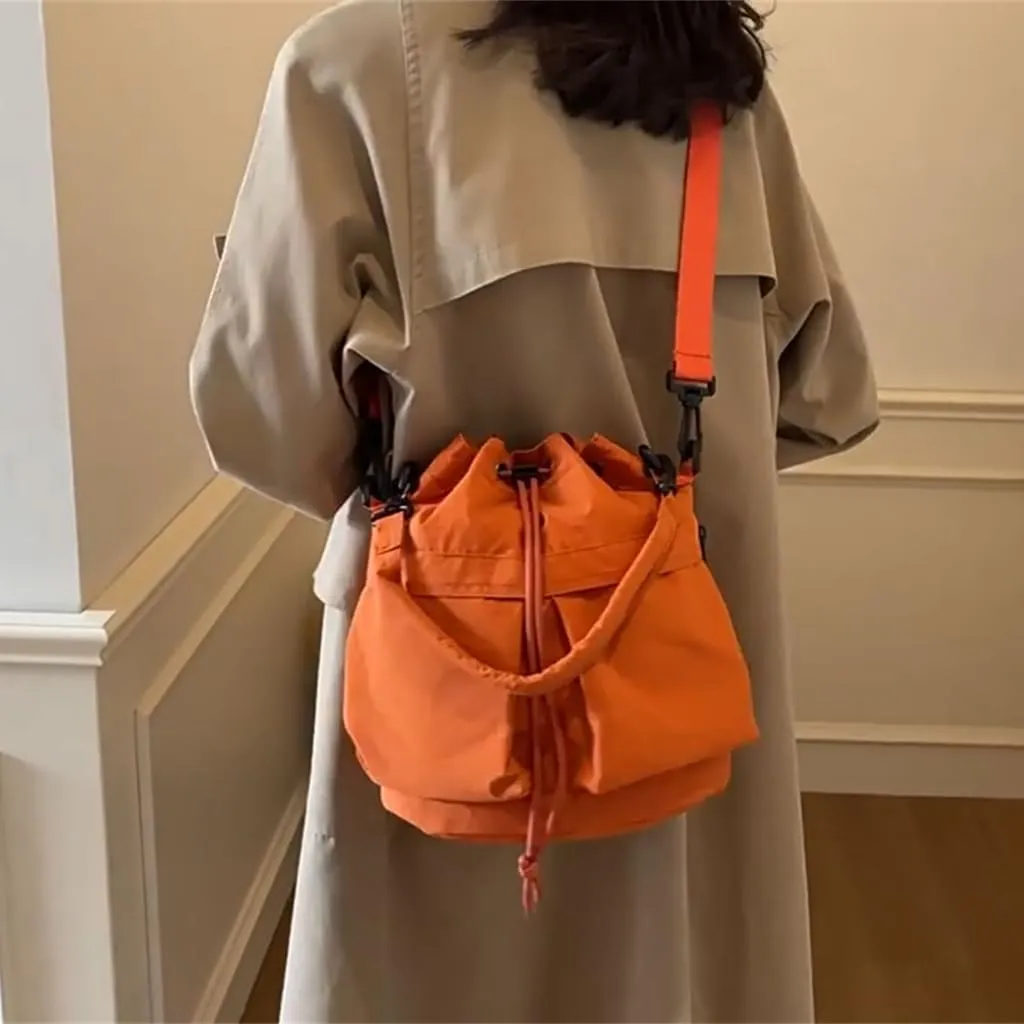 Women Shoulder Bag Drawstring Bucket Bag Large Capacity Backpack Commuting Bag Trendy Crossbody Bag for Autumn Winter