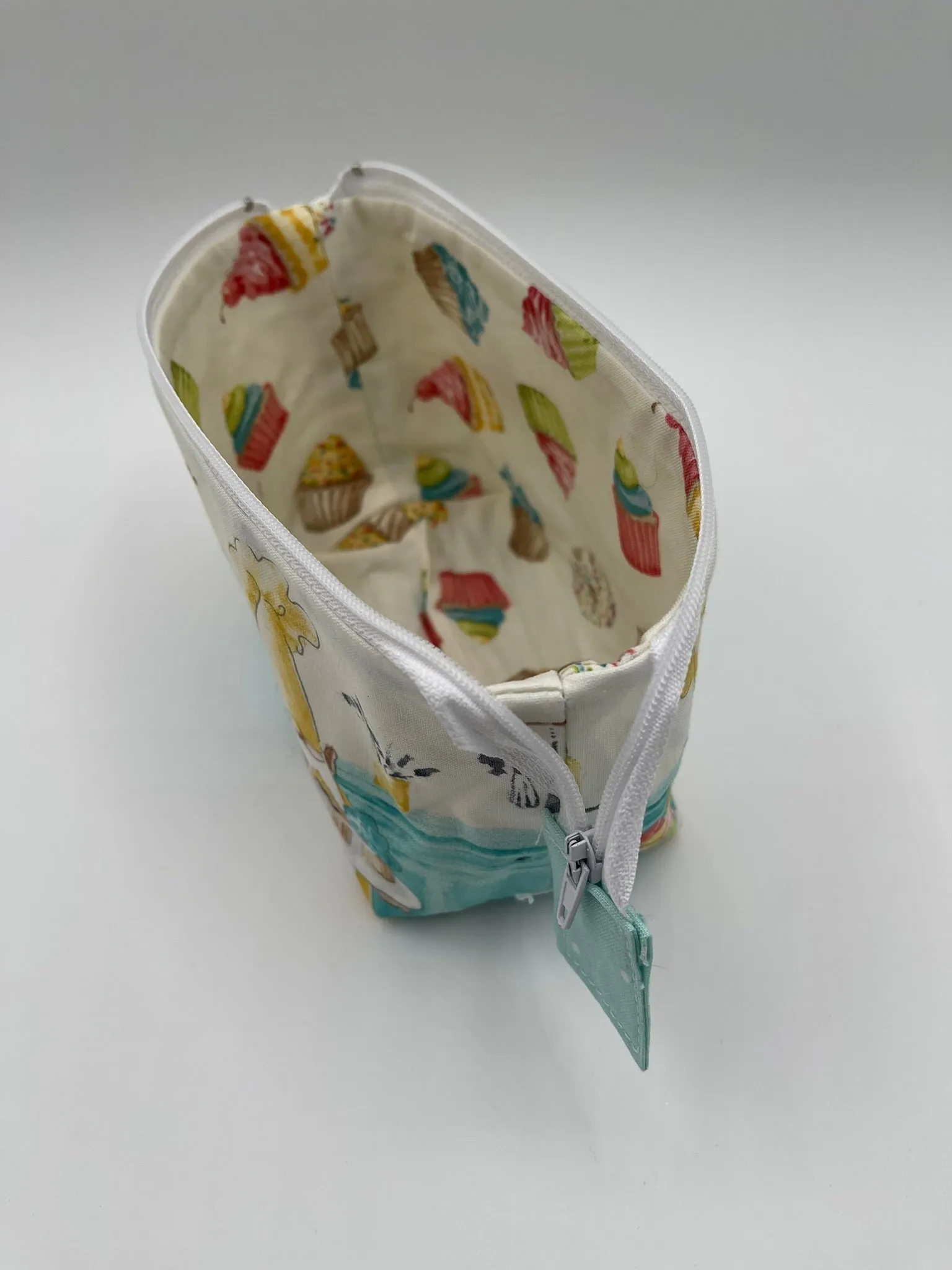 Zipper Bucket Bag - Baker Gnomes