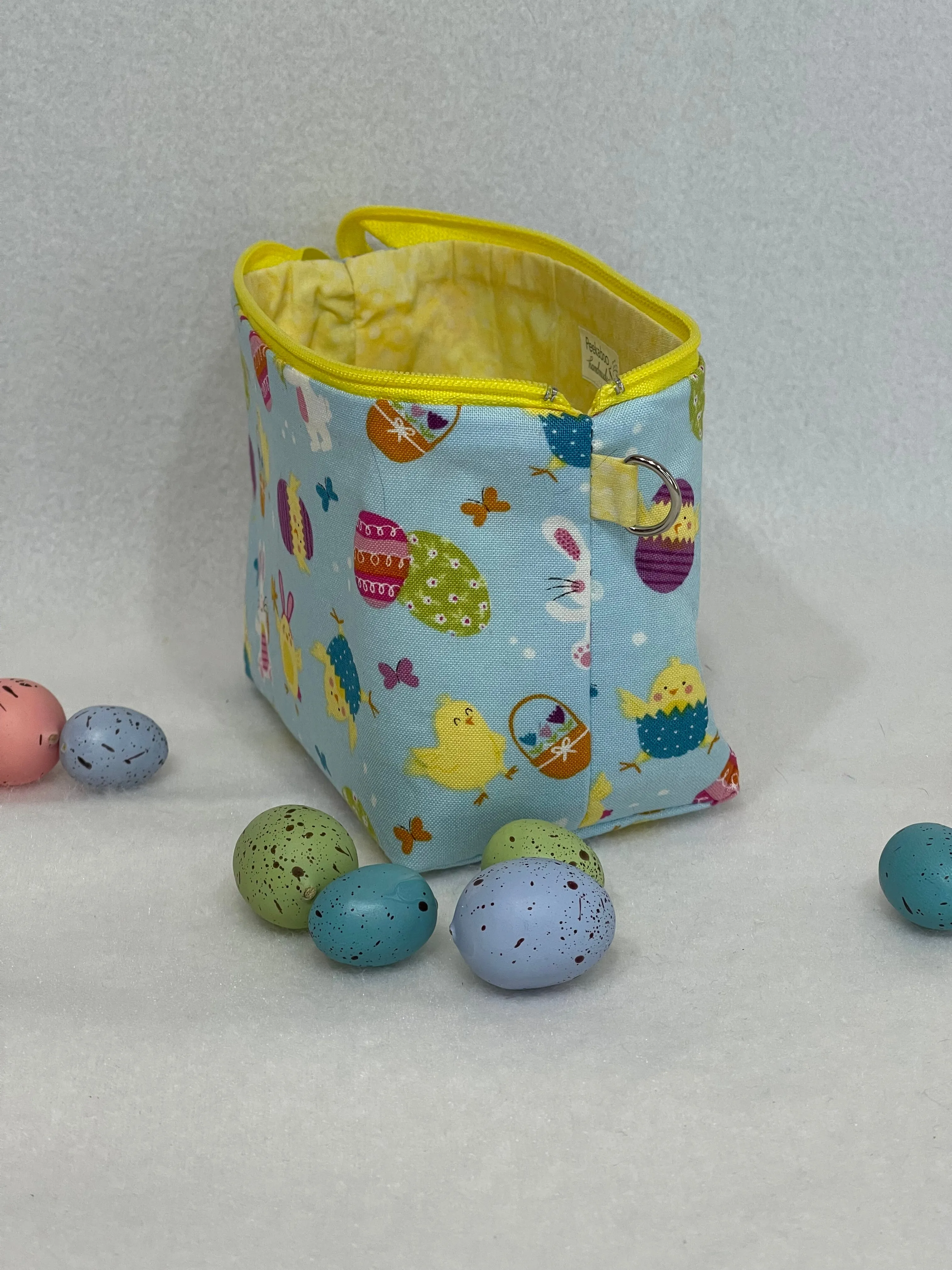 Zipper Bucket Bag - Easter Bunnies and Chicks