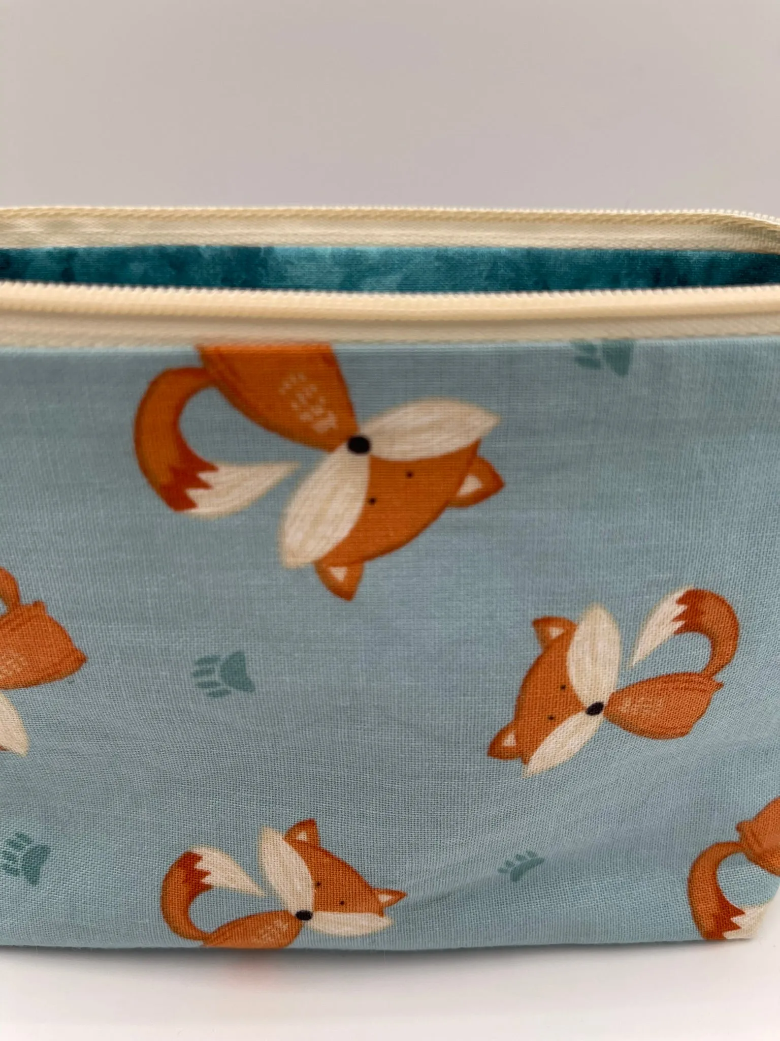 Zipper Bucket Bag - Foxes on Blue