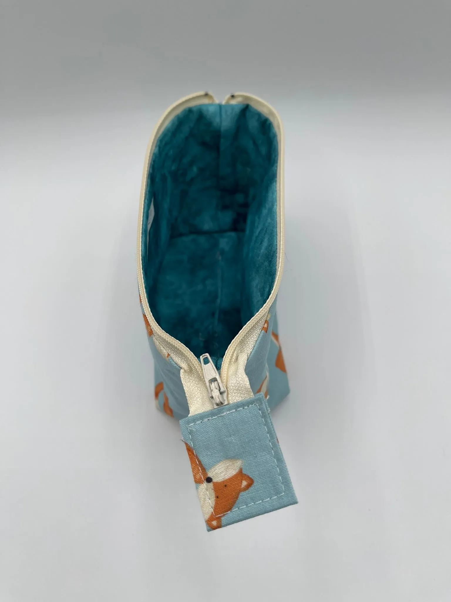 Zipper Bucket Bag - Foxes on Blue